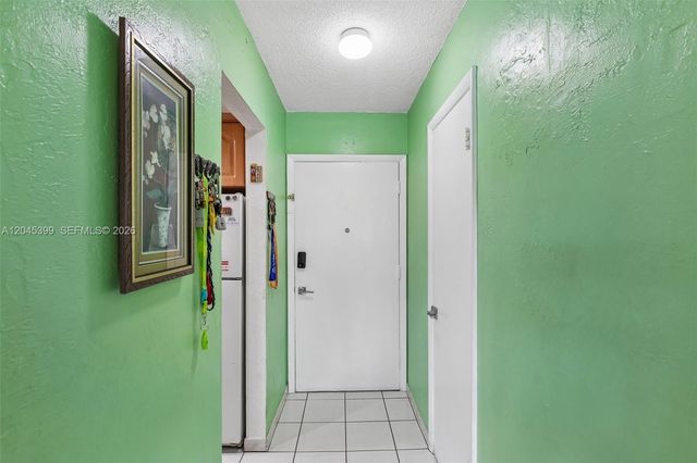 1300 W 53rd Street 25, Hialeah, FL 33012