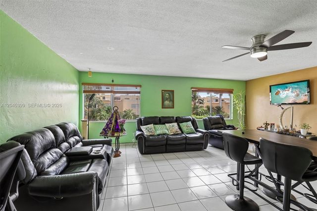1300 W 53rd Street 25, Hialeah, FL 33012