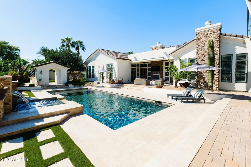 2438 S PEACOCK Place, Chandler, AZ 85286 — exterior