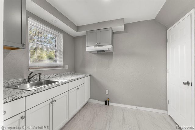 10842 Nottingham Road, Detroit, MI 48224