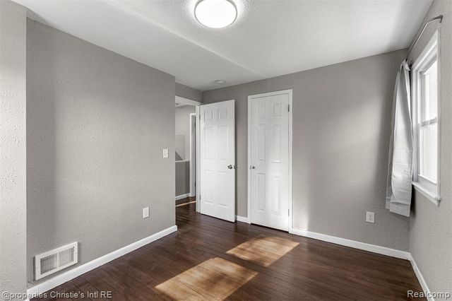 10842 Nottingham Road, Detroit, MI 48224