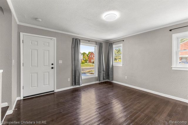 10842 Nottingham Road, Detroit, MI 48224