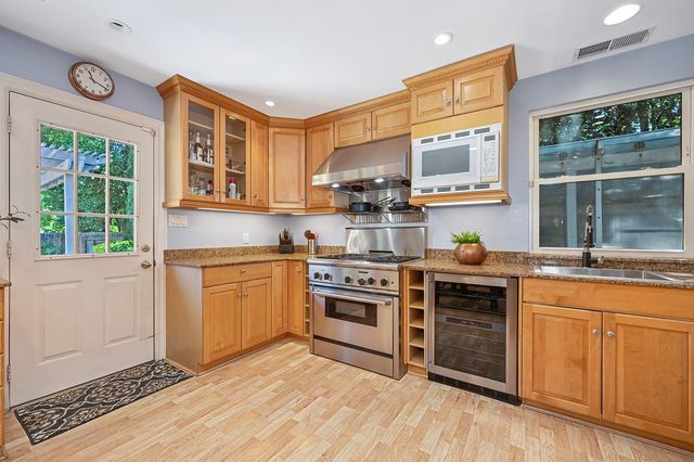 3645 Las Pasas Way, Sacramento, CA 95864