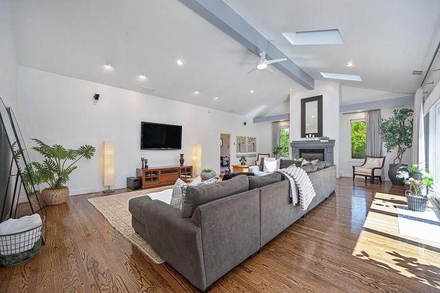 3645 Las Pasas Way, Sacramento, CA 95864
