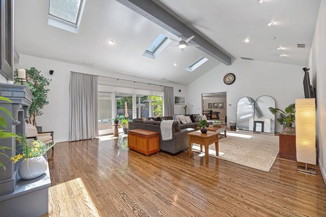 3645 Las Pasas Way, Sacramento, CA 95864