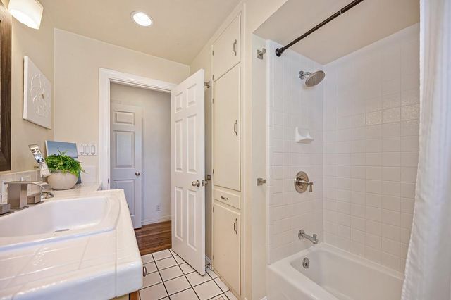 3645 Las Pasas Way, Sacramento, CA 95864