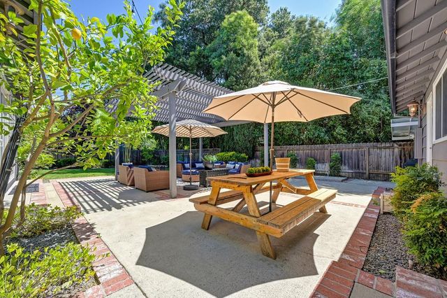 3645 Las Pasas Way, Sacramento, CA 95864