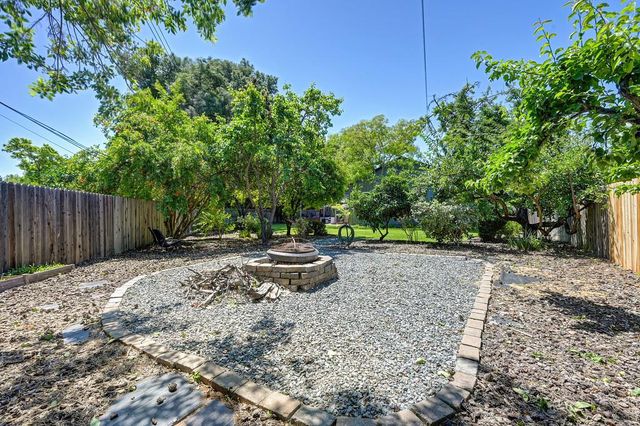 3645 Las Pasas Way, Sacramento, CA 95864