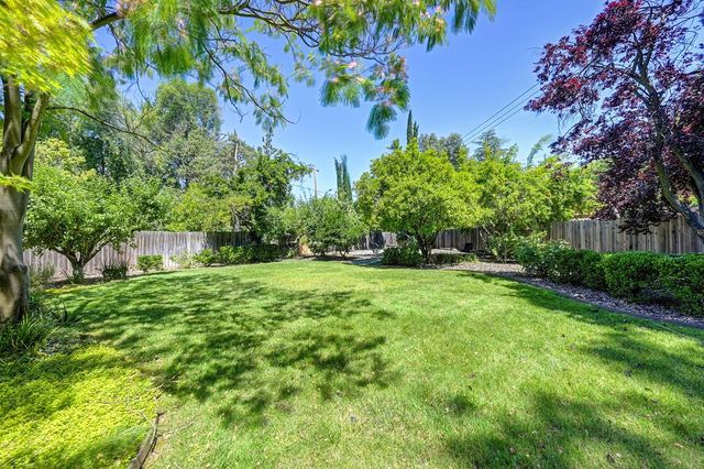 3645 Las Pasas Way, Sacramento, CA 95864