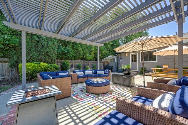 3645 Las Pasas Way, Sacramento, CA 95864