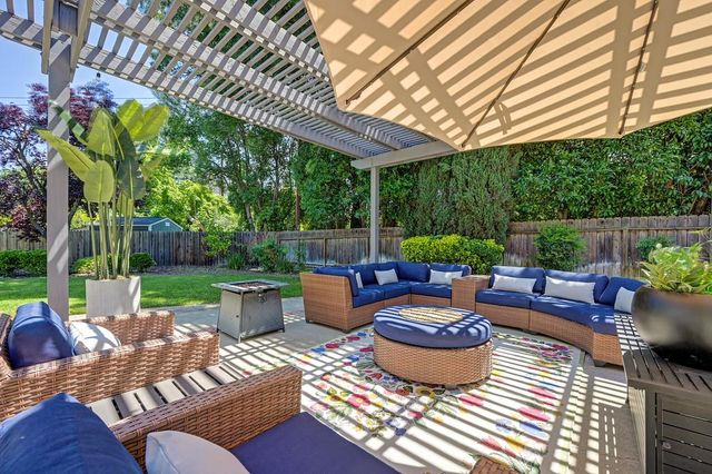 3645 Las Pasas Way, Sacramento, CA 95864
