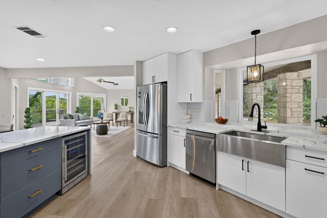 12421 Painted Bunting DR, Austin, TX 78726