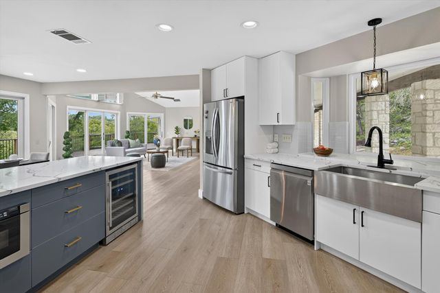 12421 Painted Bunting DR, Austin, TX 78726