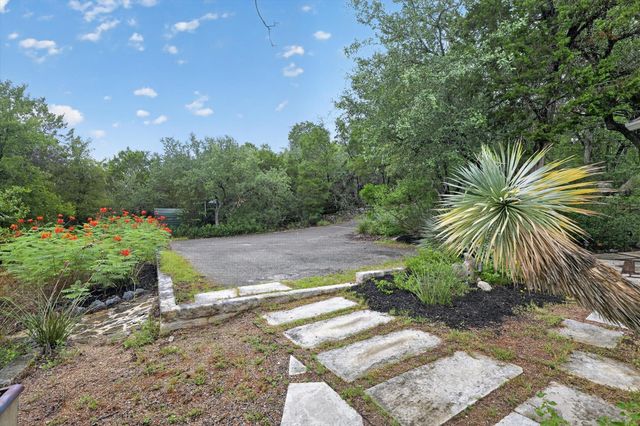 12421 Painted Bunting DR, Austin, TX 78726