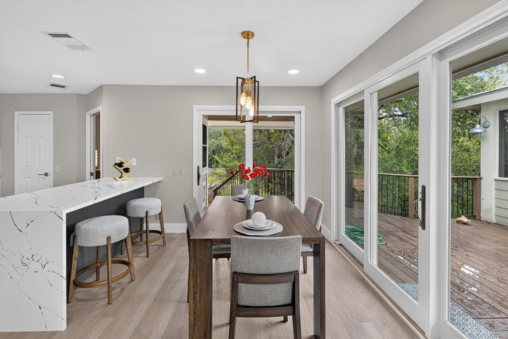 12421 Painted Bunting DR, Austin, TX 78726