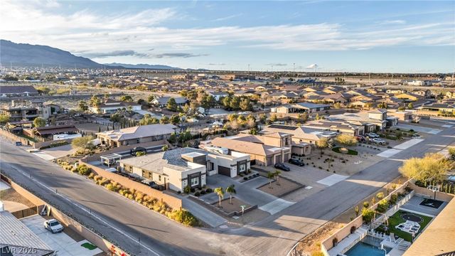 6215 North Eula Street, Las Vegas, NV 89149