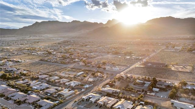 6215 North Eula Street, Las Vegas, NV 89149