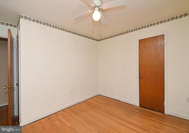 6915 OAKLEY ST, Philadelphia, PA 19111