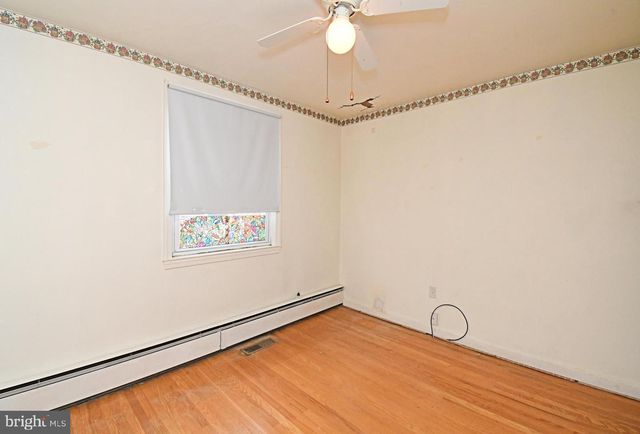6915 OAKLEY ST, Philadelphia, PA 19111