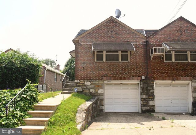 6915 OAKLEY ST, Philadelphia, PA 19111