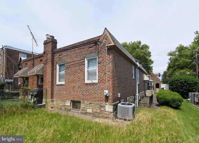 6915 OAKLEY ST, Philadelphia, PA 19111
