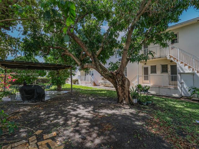 7407 Byron Ave 3, Miami Beach, FL 33141