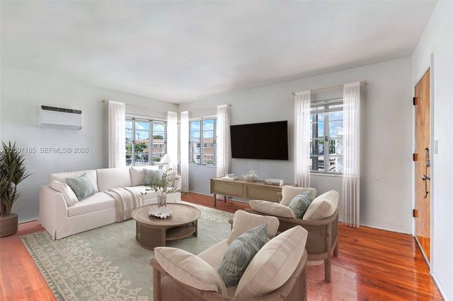 7407 Byron Ave 3, Miami Beach, FL 33141