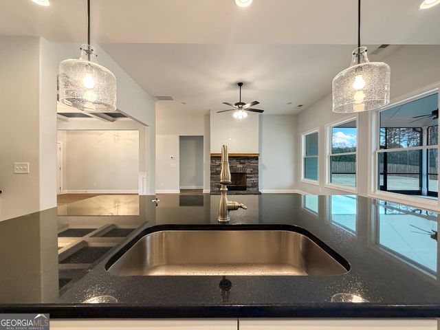 40 Riverstone Drive, Senoia, GA 30276