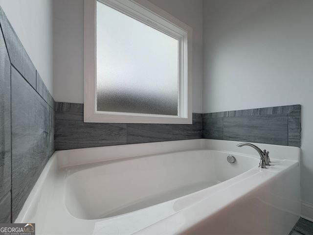 40 Riverstone Drive, Senoia, GA 30276