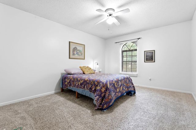 12 Kings Court, Little Rock, AR 72211