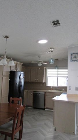 102 NEWCASTLE BOULEVARD, Haines City, FL 33844