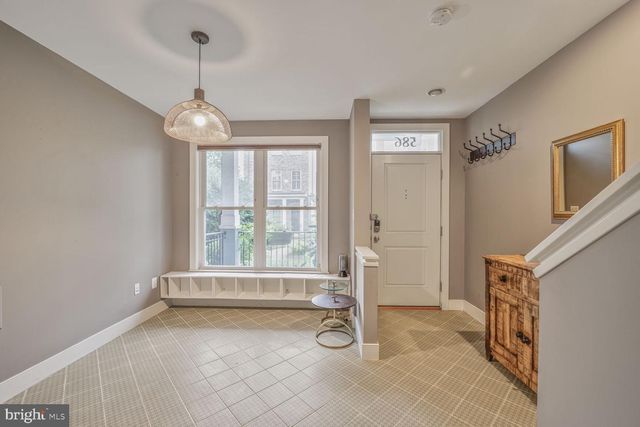 586 REGENT PL NE, Washington, DC 20017