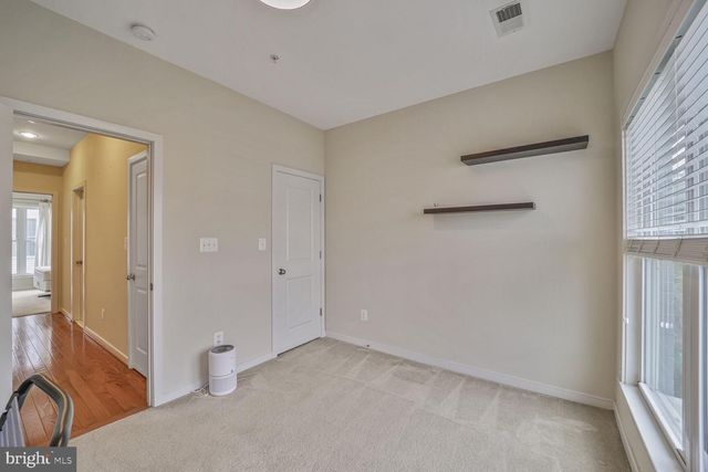 586 REGENT PL NE, Washington, DC 20017
