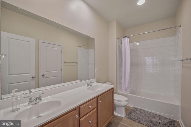 586 REGENT PL NE, Washington, DC 20017
