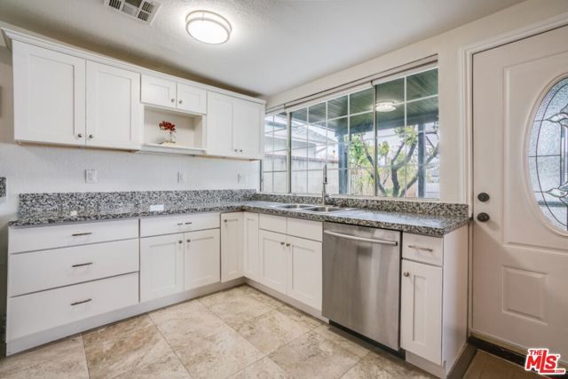 5514 Woodman Avenue, Sherman Oaks, CA 91401