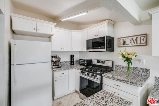 5514 Woodman Avenue, Sherman Oaks, CA 91401