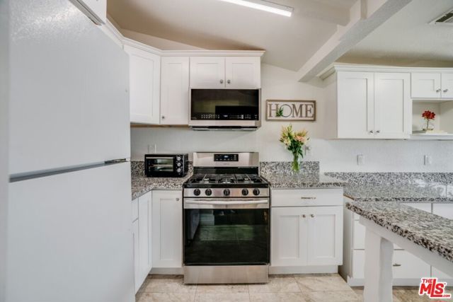 5514 Woodman Avenue, Sherman Oaks, CA 91401