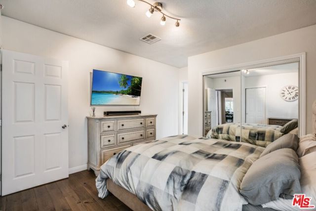 5514 Woodman Avenue, Sherman Oaks, CA 91401