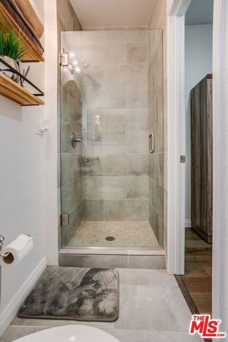 5514 Woodman Avenue, Sherman Oaks, CA 91401