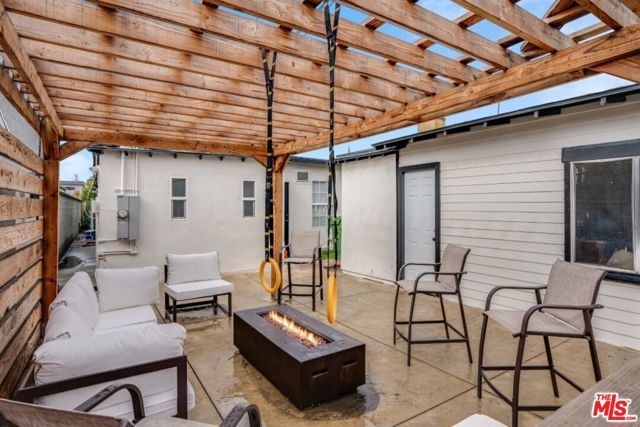 5514 Woodman Avenue, Sherman Oaks, CA 91401