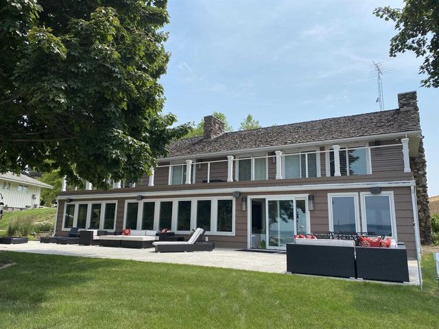 W2932 Kahl Road, Markesan, WI 53946