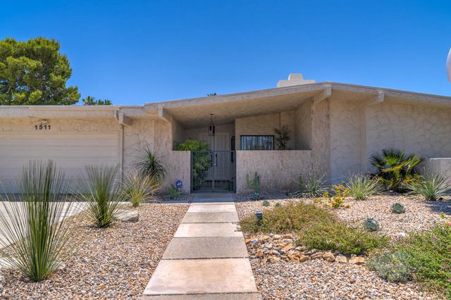 1511 E Twin Palms Drive, Palm Springs, CA 92264
