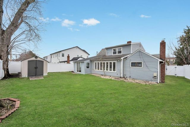 26 Family Lane, Levittown, NY 11756