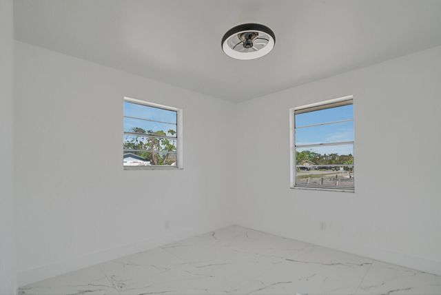 4098 Linda Lane, Palm Springs, FL 33406