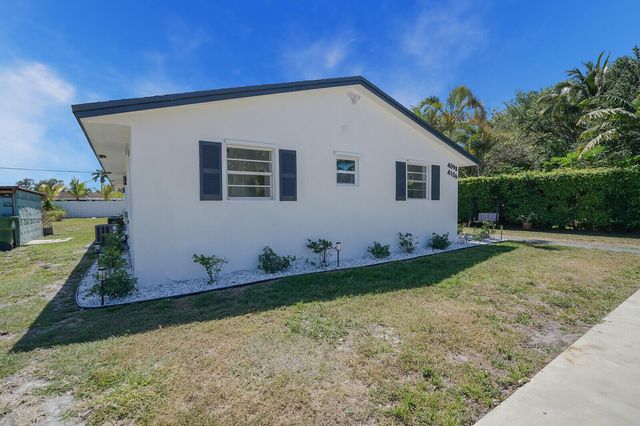 4098 Linda Lane, Palm Springs, FL 33406