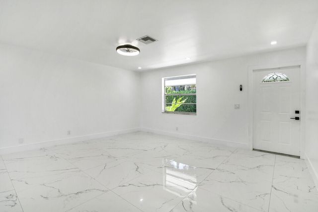 4098 Linda Lane, Palm Springs, FL 33406