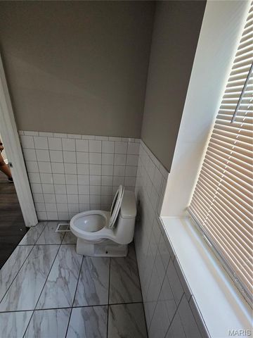 1403 Walton Avenue, St Louis, MO 63113