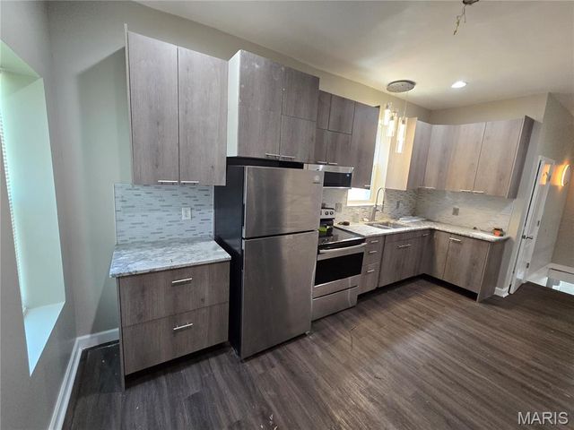 1403 Walton Avenue, St Louis, MO 63113
