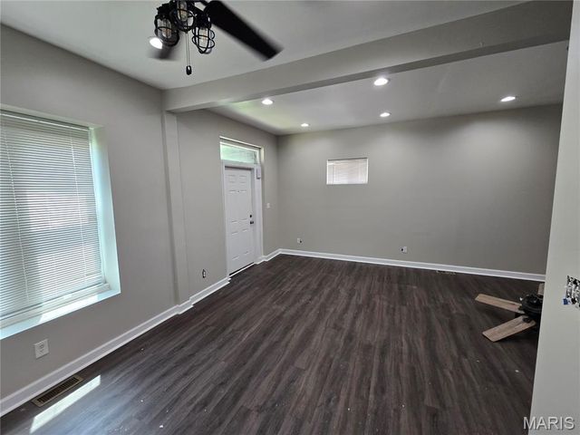 1403 Walton Avenue, St Louis, MO 63113