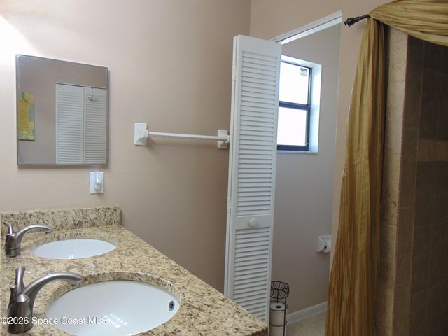 1136 Lamplighter Drive NW, Palm Bay, FL 32907